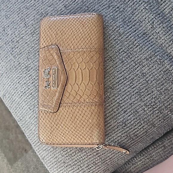 Coach Handbags - Coach wallet